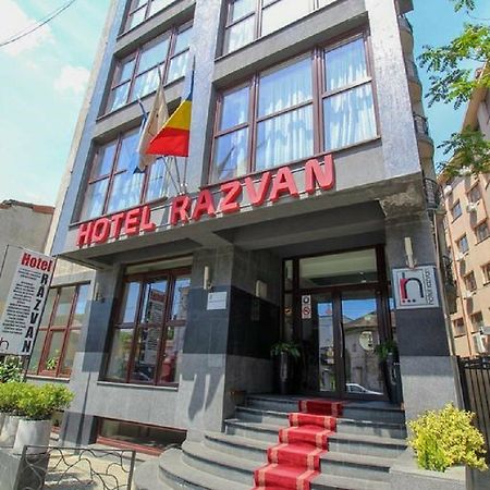 בוקרשט Hotel Razvan מראה חיצוני תמונה