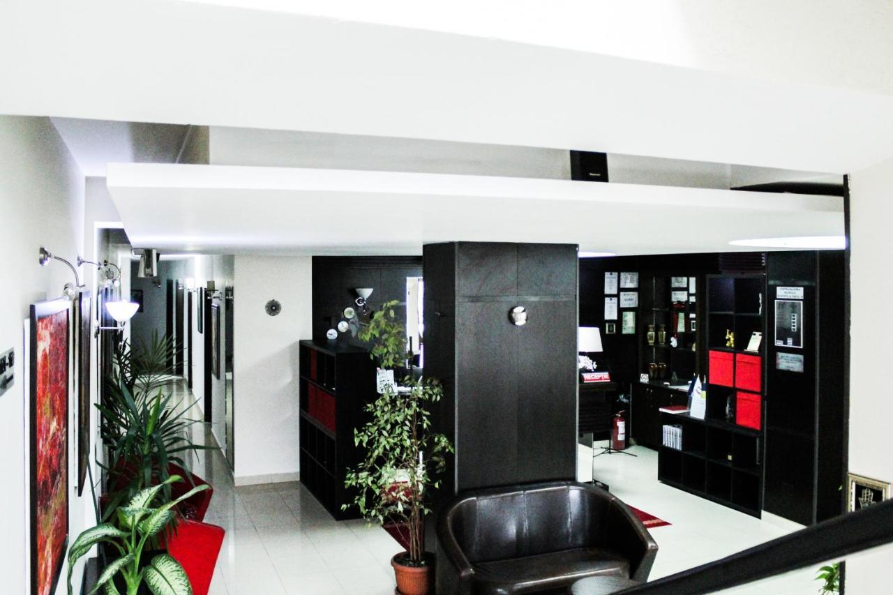 בוקרשט Hotel Razvan מראה חיצוני תמונה