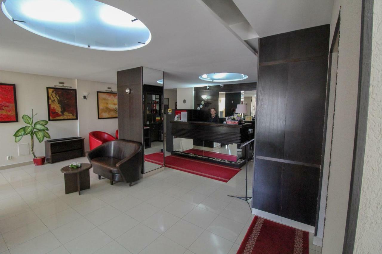 בוקרשט Hotel Razvan מראה חיצוני תמונה