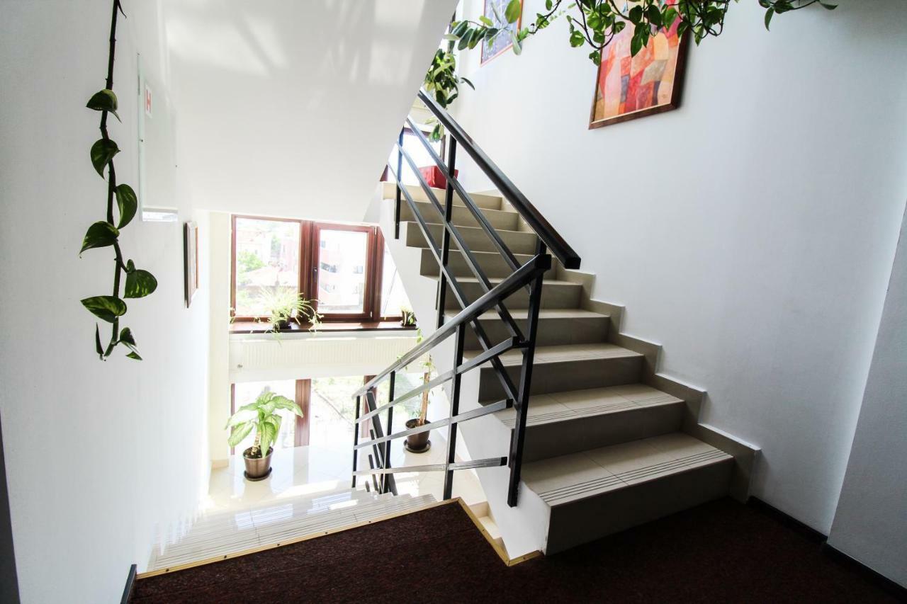 בוקרשט Hotel Razvan מראה חיצוני תמונה