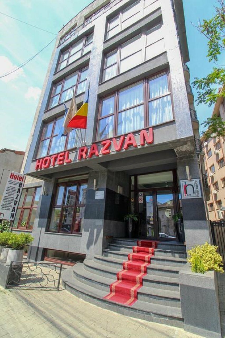 בוקרשט Hotel Razvan מראה חיצוני תמונה