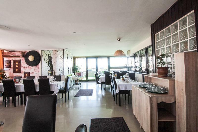 בוקרשט Hotel Razvan מראה חיצוני תמונה