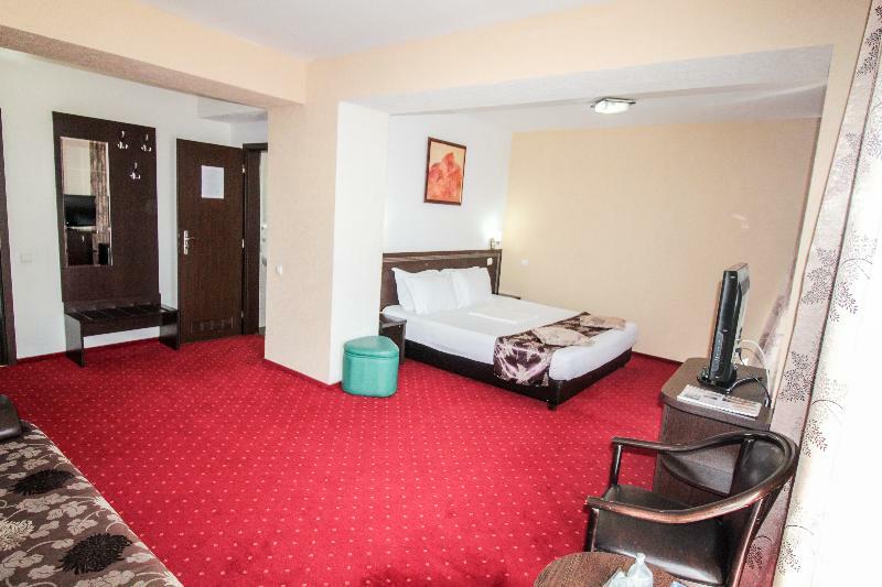 בוקרשט Hotel Razvan מראה חיצוני תמונה
